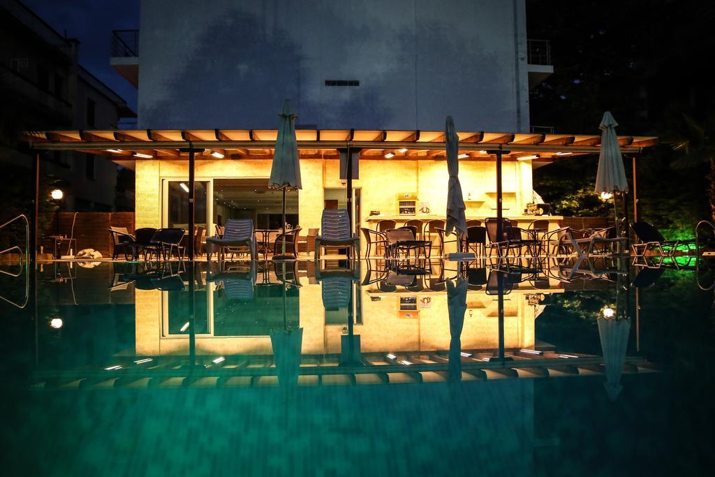 Hotel Ena Loutra Ipatis Exterior foto