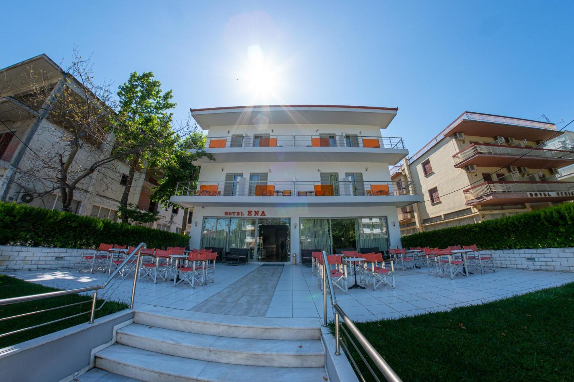 Hotel Ena Loutra Ipatis Exterior foto