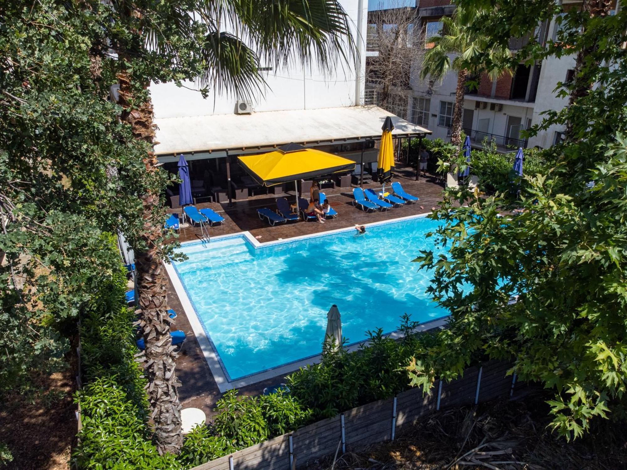 Hotel Ena Loutra Ipatis Exterior foto