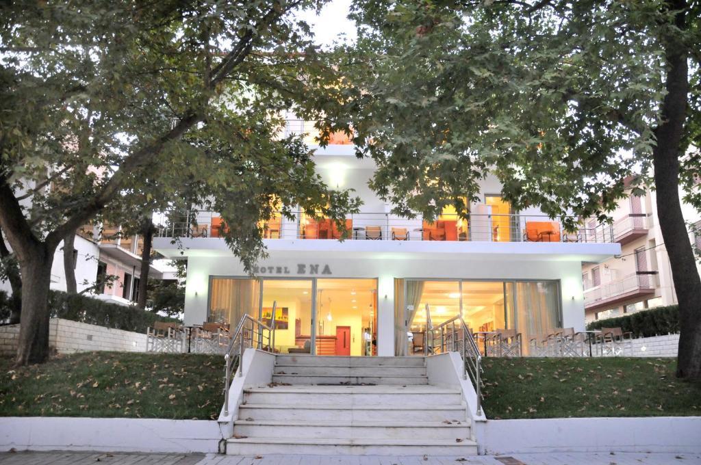 Hotel Ena Loutra Ipatis Exterior foto
