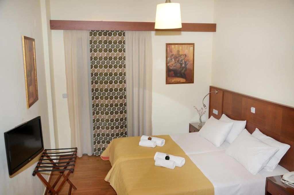 Hotel Ena Loutra Ipatis Exterior foto